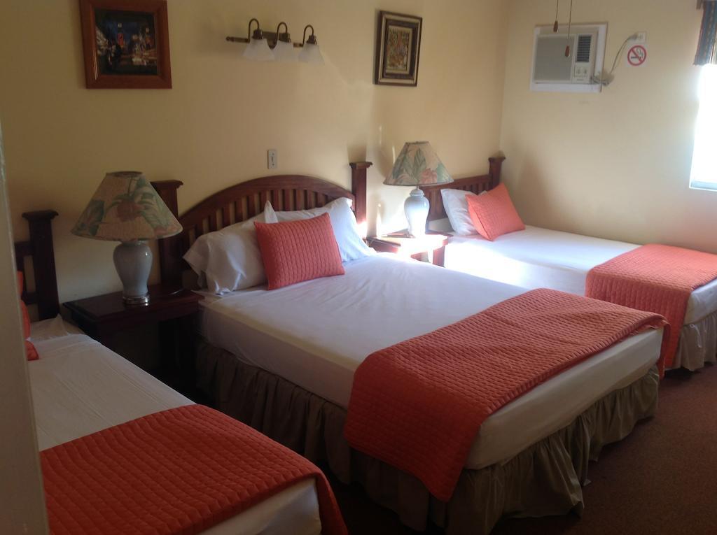 Hotel El Delfin Livingston Ngoại thất bức ảnh
