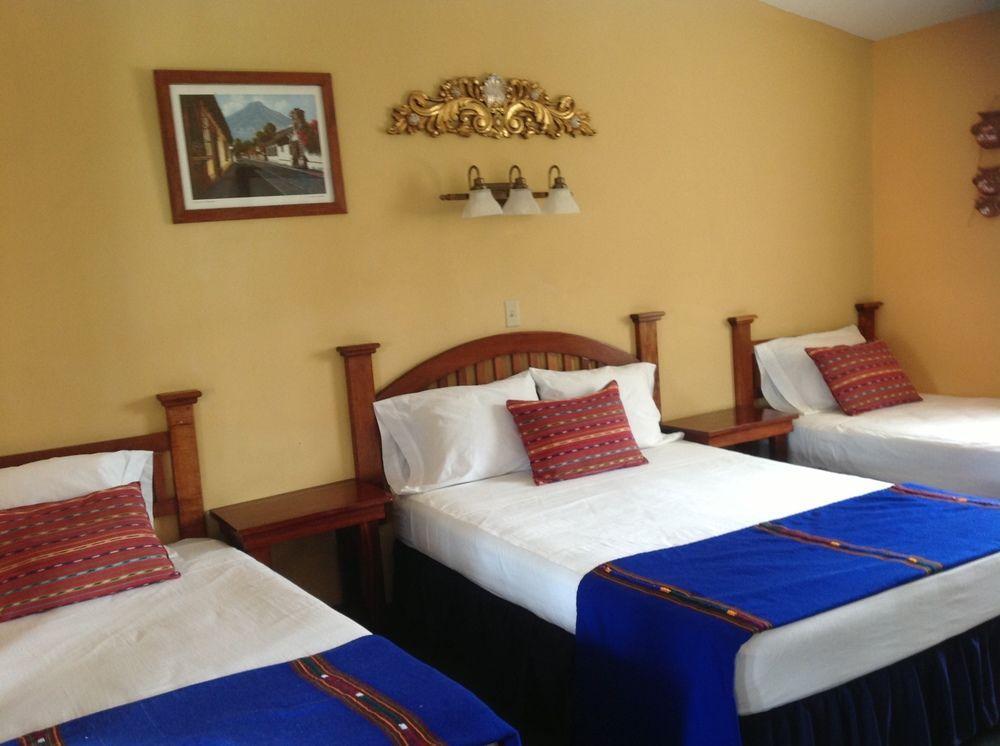 Hotel El Delfin Livingston Ngoại thất bức ảnh