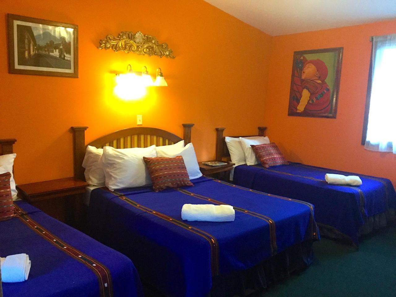 Hotel El Delfin Livingston Ngoại thất bức ảnh